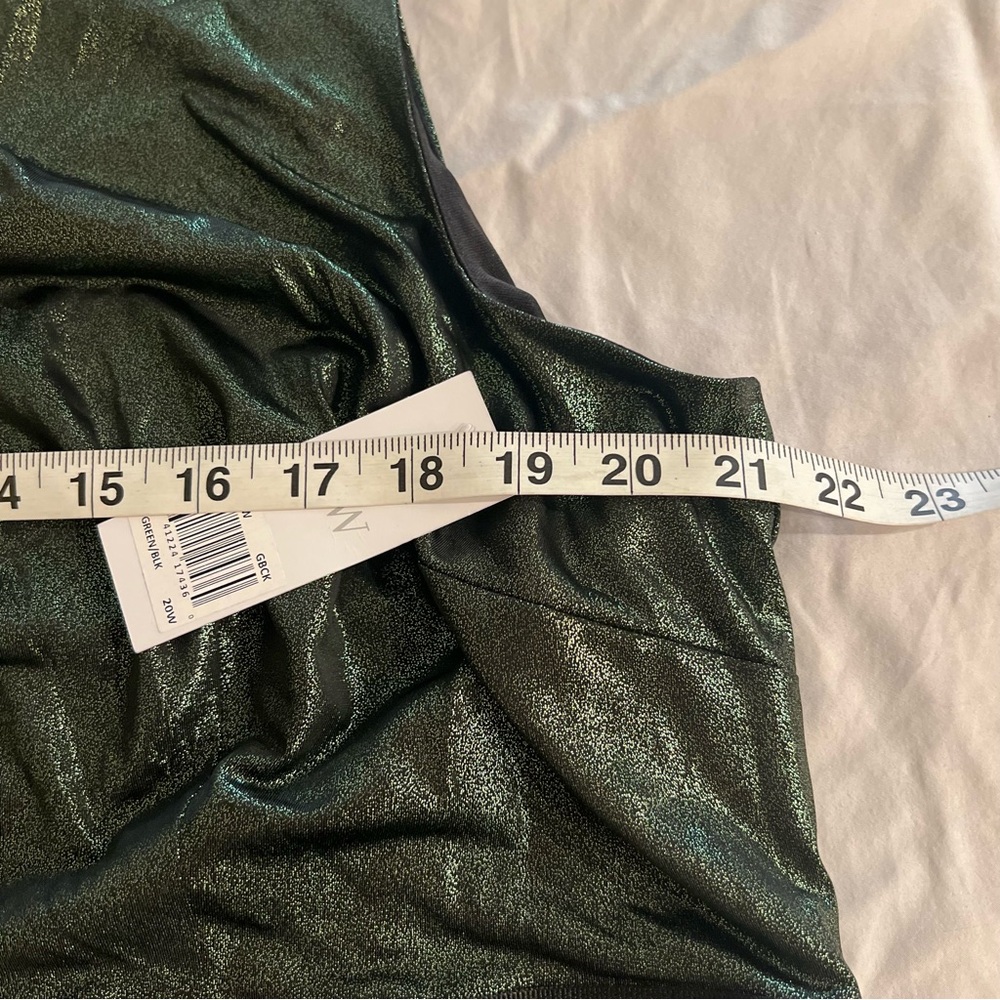 Donna Morgan Metallic Pleated Midi Dress - Green/Black (Size 20W) - Picture 9 of 11